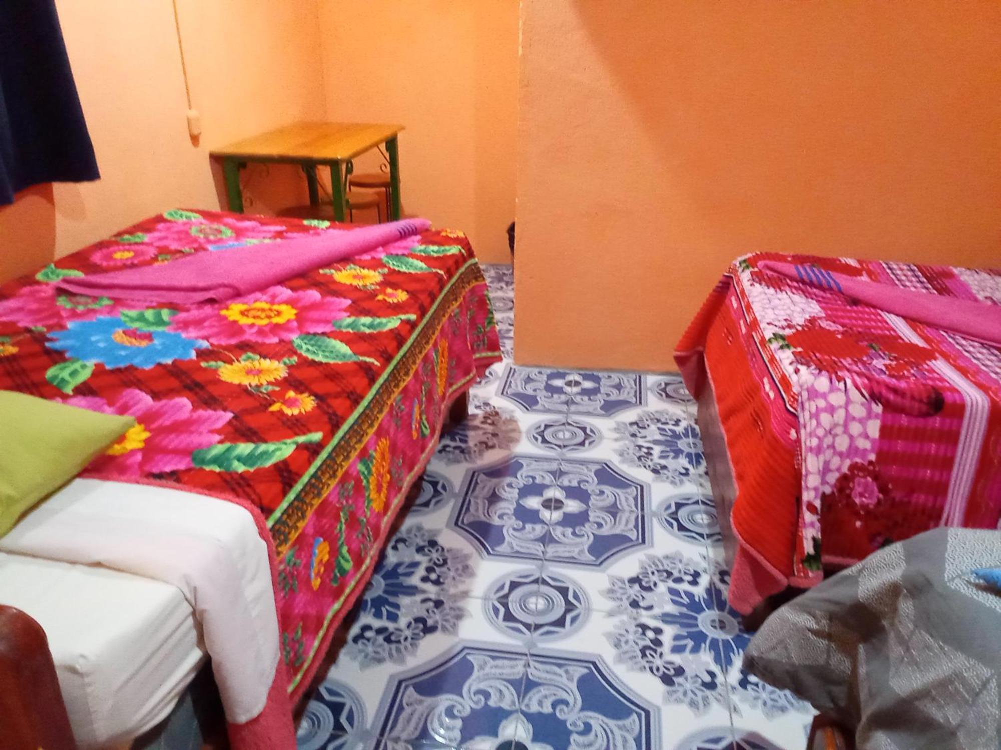 Hospedaje Santo Domingo Panajachel Eksteriør billede
