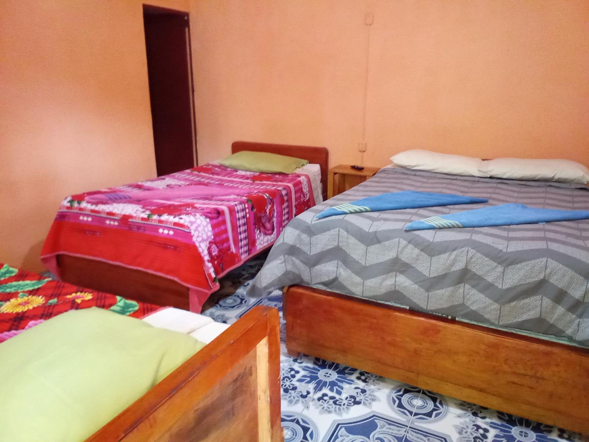 Hospedaje Santo Domingo Panajachel Eksteriør billede