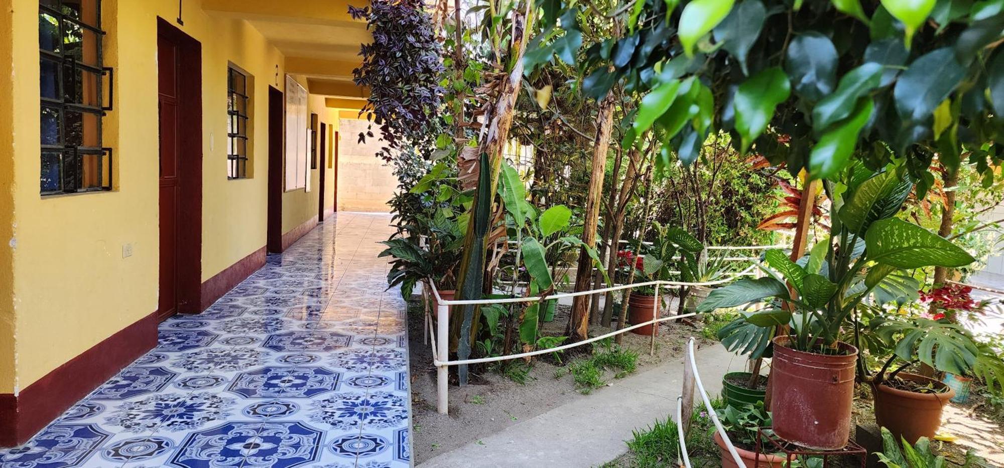 Hospedaje Santo Domingo Panajachel Eksteriør billede