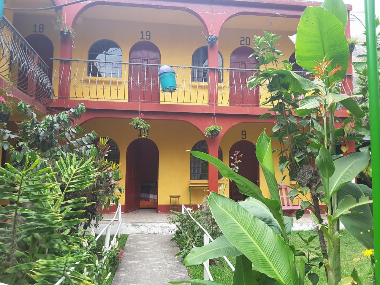 Hospedaje Santo Domingo Panajachel Eksteriør billede